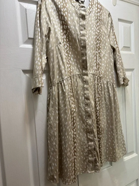 Tuckernuck Taupe and White Printed Dress - Picture 3 of 4